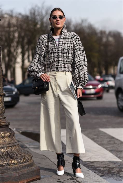 Scarpe Chanel 2020, storia delle “two tone” e outfit street style